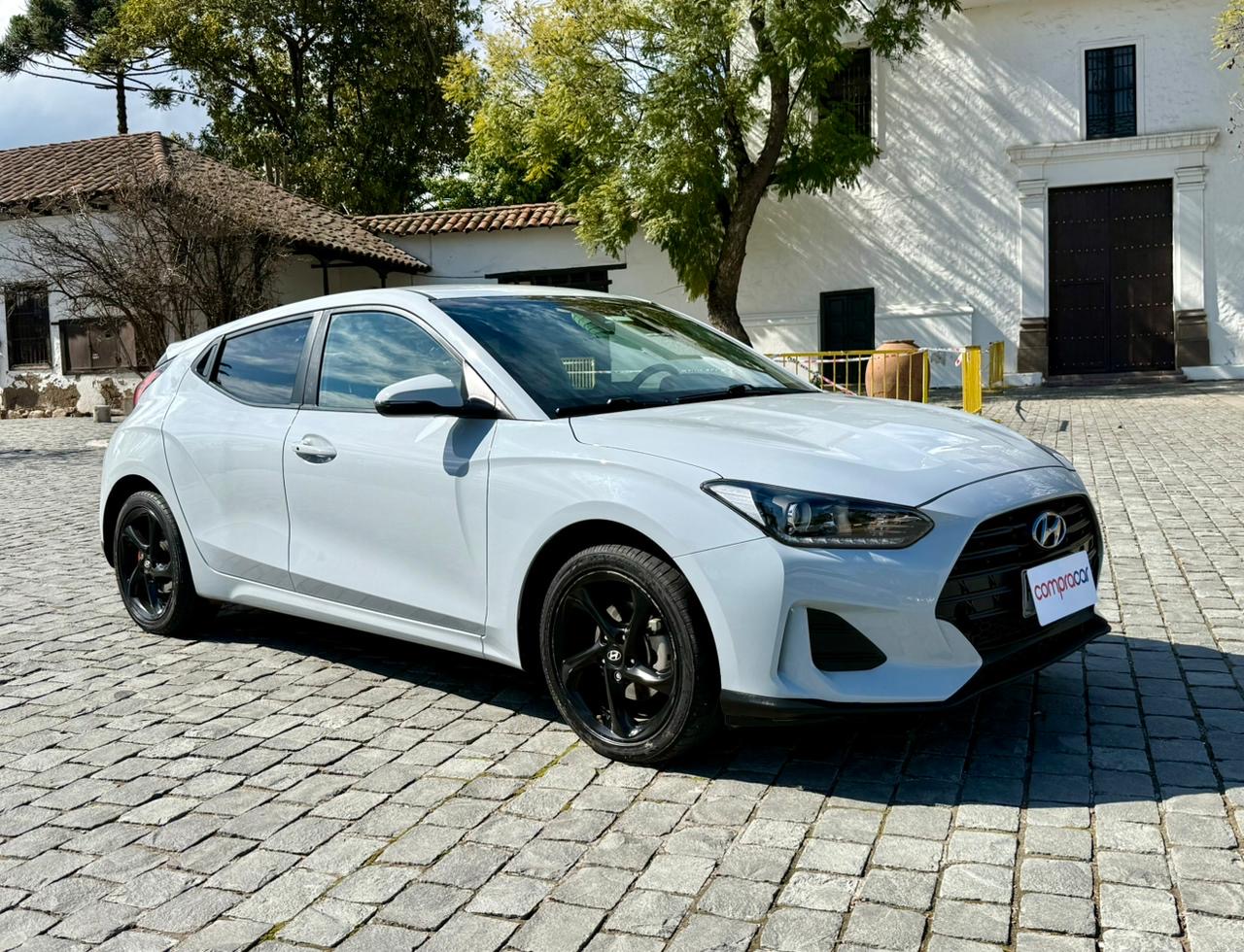 Hyundai Veloster — foto 2 de 13