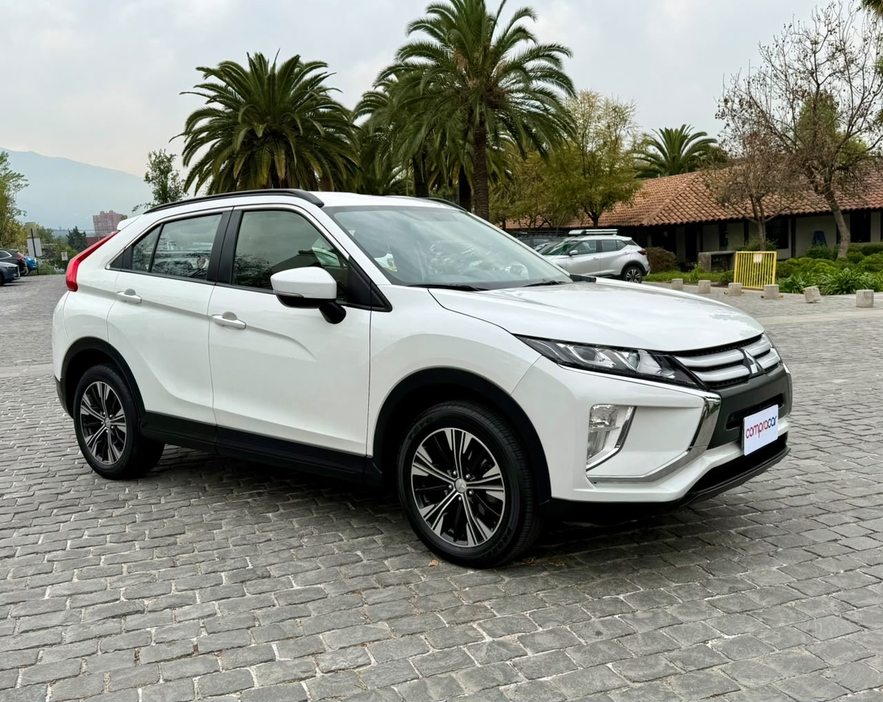 Mitsubishi Eclipse Cross — foto 2 de 20
