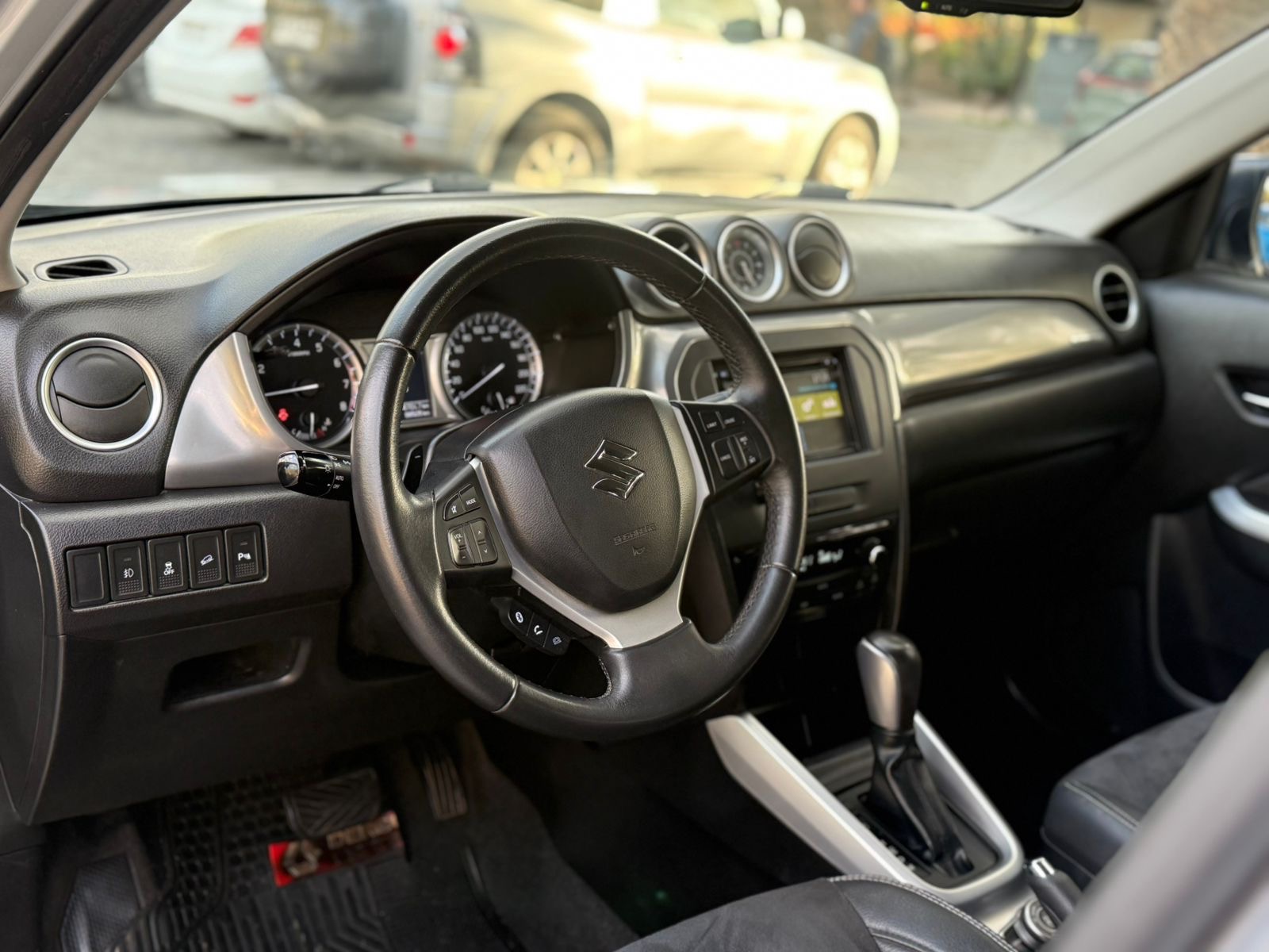 Suzuki Vitara — foto 23 de 24