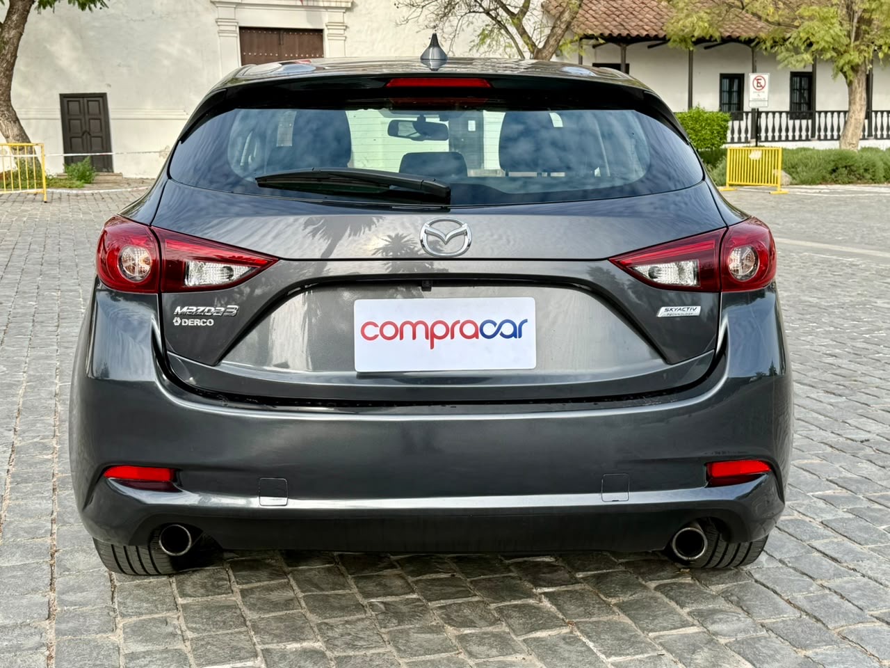 Mazda 3 — foto 7 de 15
