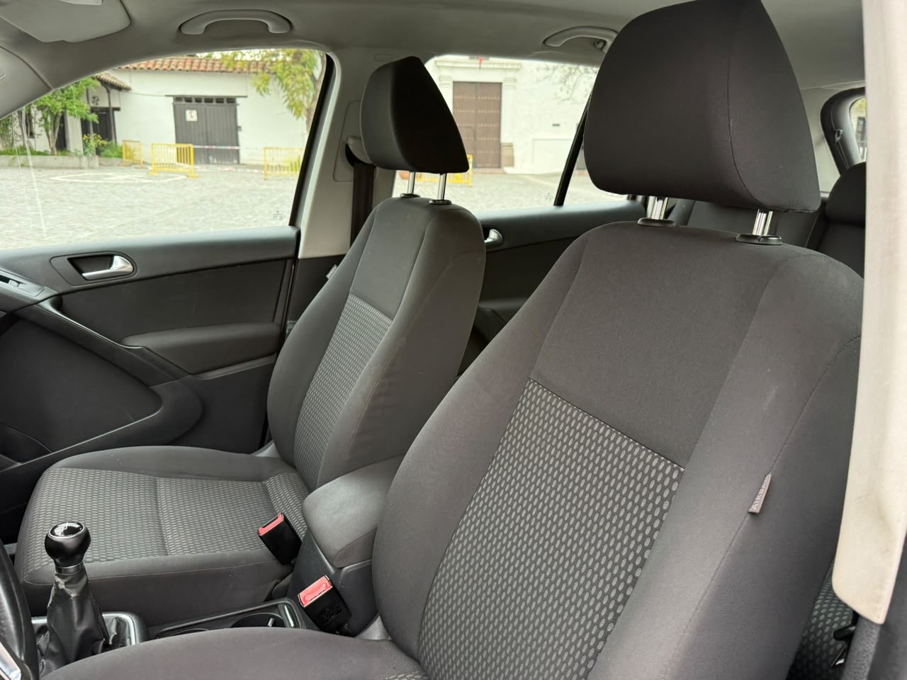 Volkswagen Tiguan — foto 19 de 20