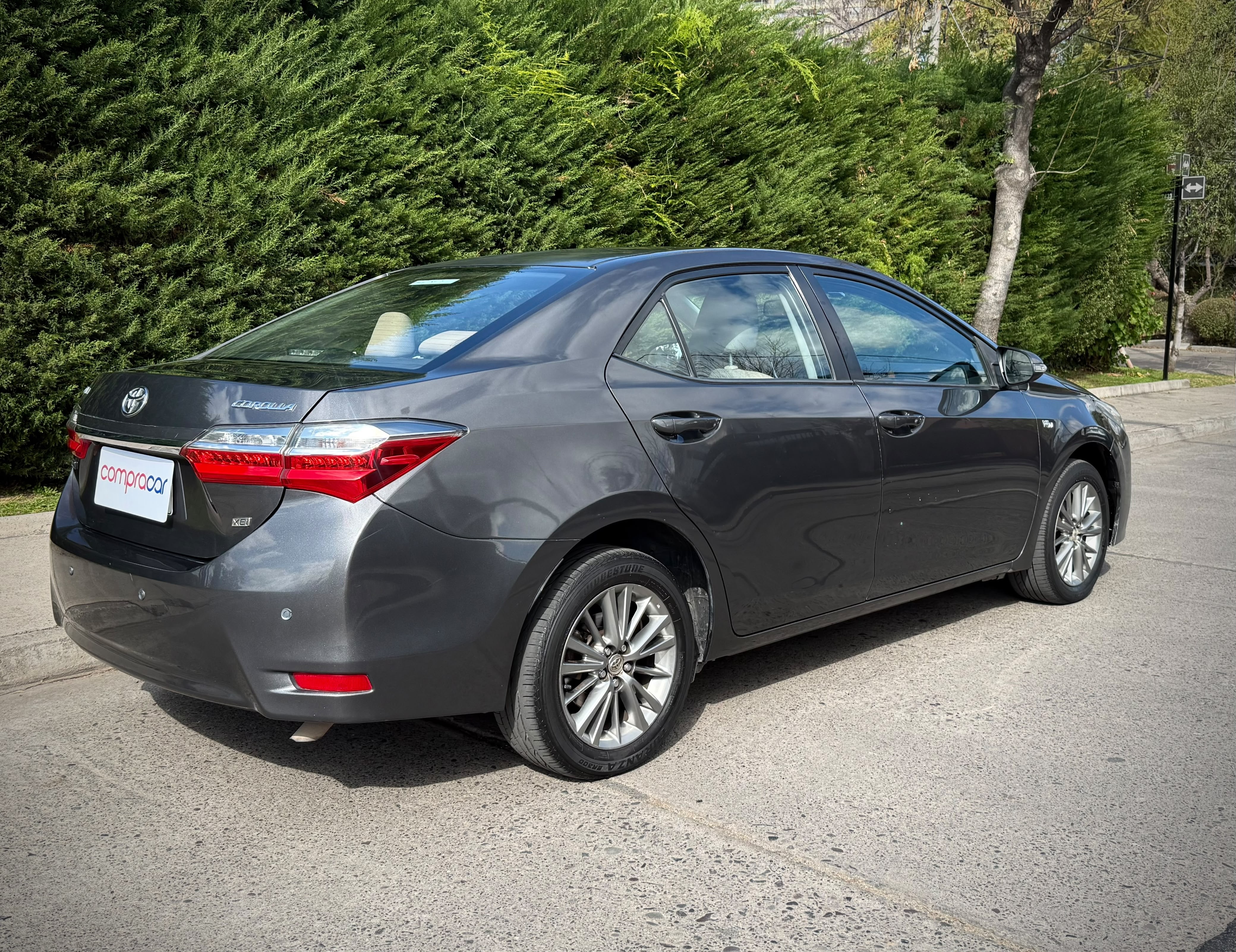 Toyota Corolla — foto 3 de 18